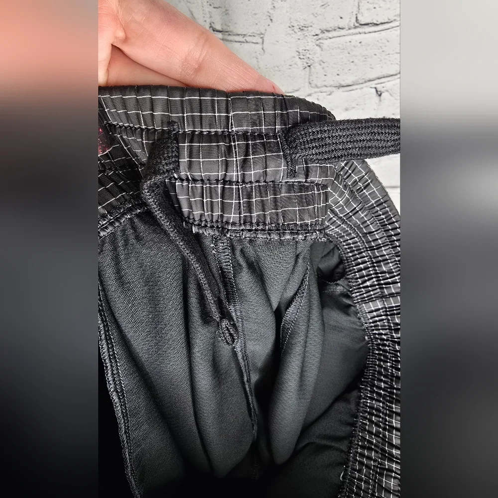 Nike Boy's Black‎ and Gray Joggers Size XL